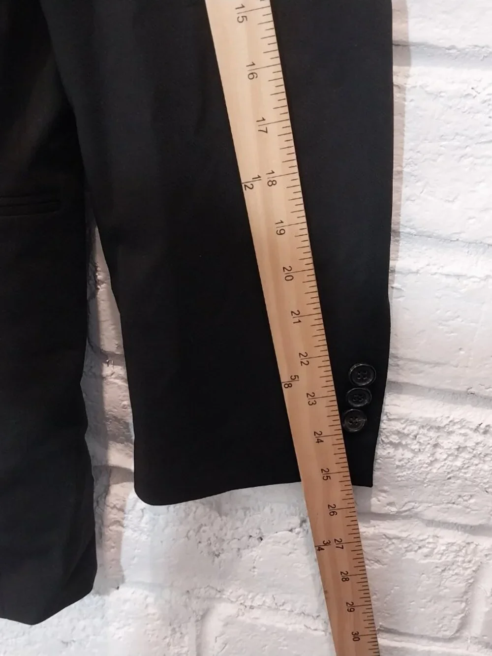 Vintage Hugo Boss Sport Coat 44R Solid Black 100% Virgin Wool Blazer Made in USA